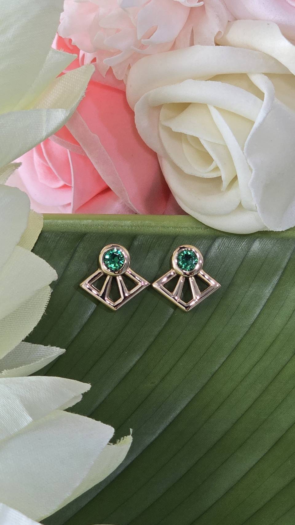 Created Green Emerald Fan Shape Stud Earrings. Made of bronze rose gold plated. 